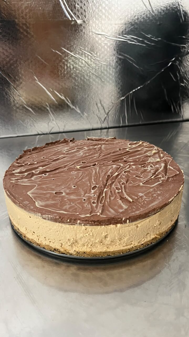 Cheesecake de Pulpa De Cacao Chocolatoso — Hilda Cafe Creativo / HilDa GiftShop & Creative Cafe